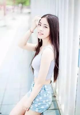 校园女生资料,美丽女生风采掠影”