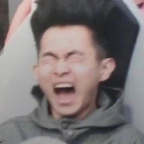 陈赫举枪表情包